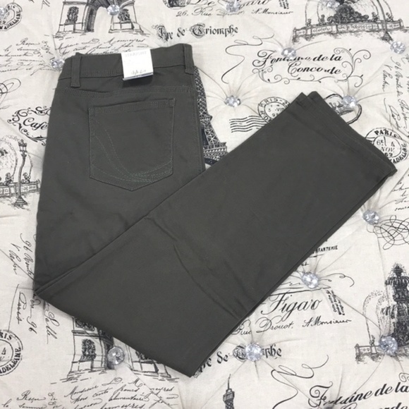 Style & Co Petite Tummy-Control Straight-Leg Jeans - Picture 10 of 10